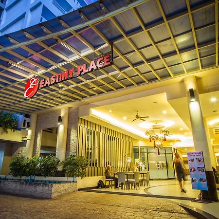Eastiny Place Hotel Pattaya Bagian luar foto