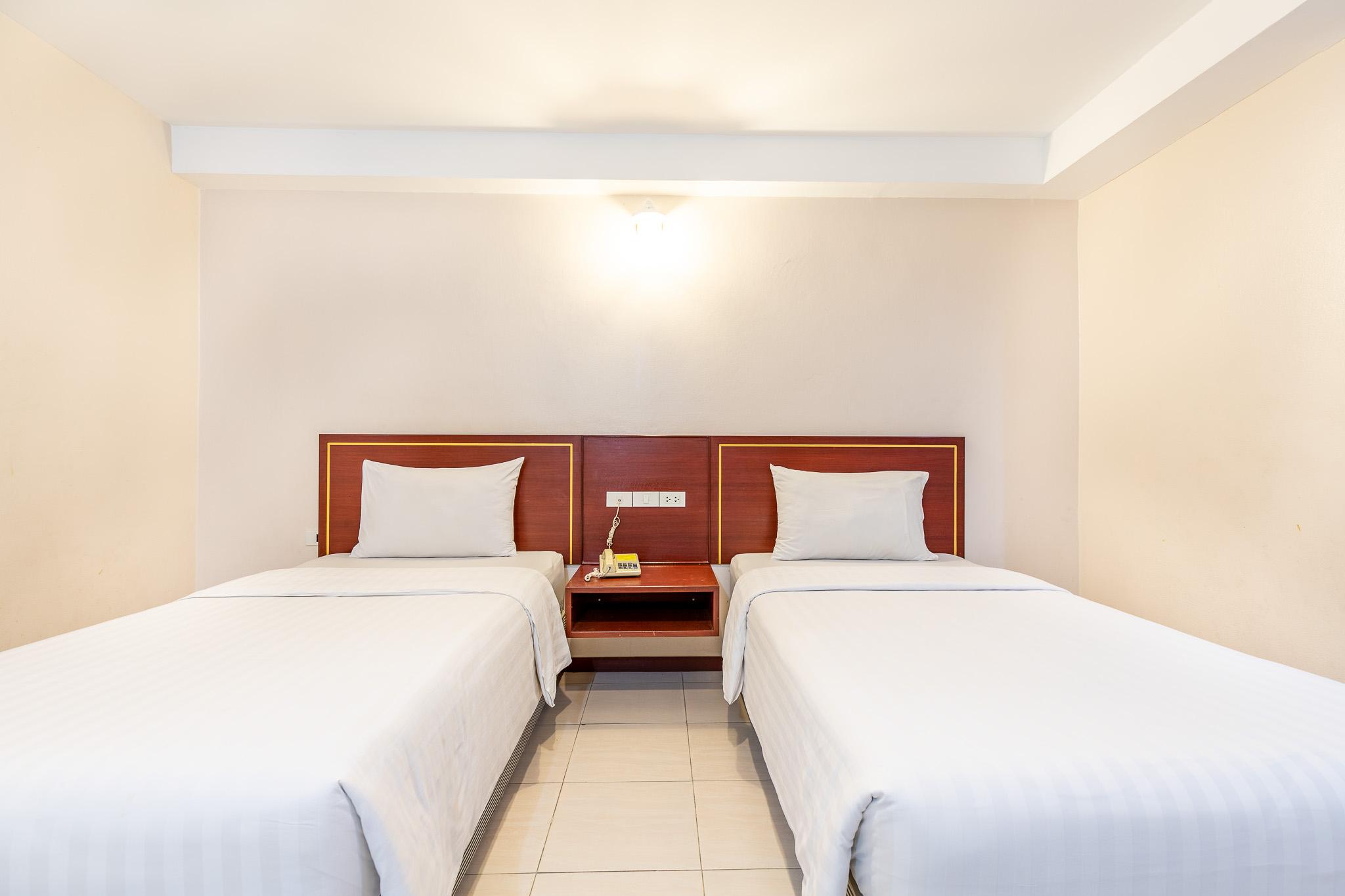 Eastiny Place Hotel Pattaya Bagian luar foto