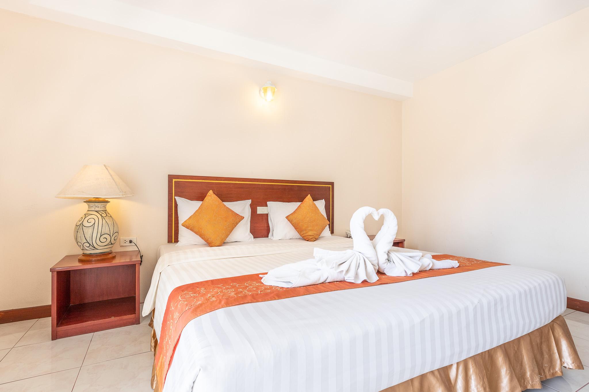Eastiny Place Hotel Pattaya Bagian luar foto