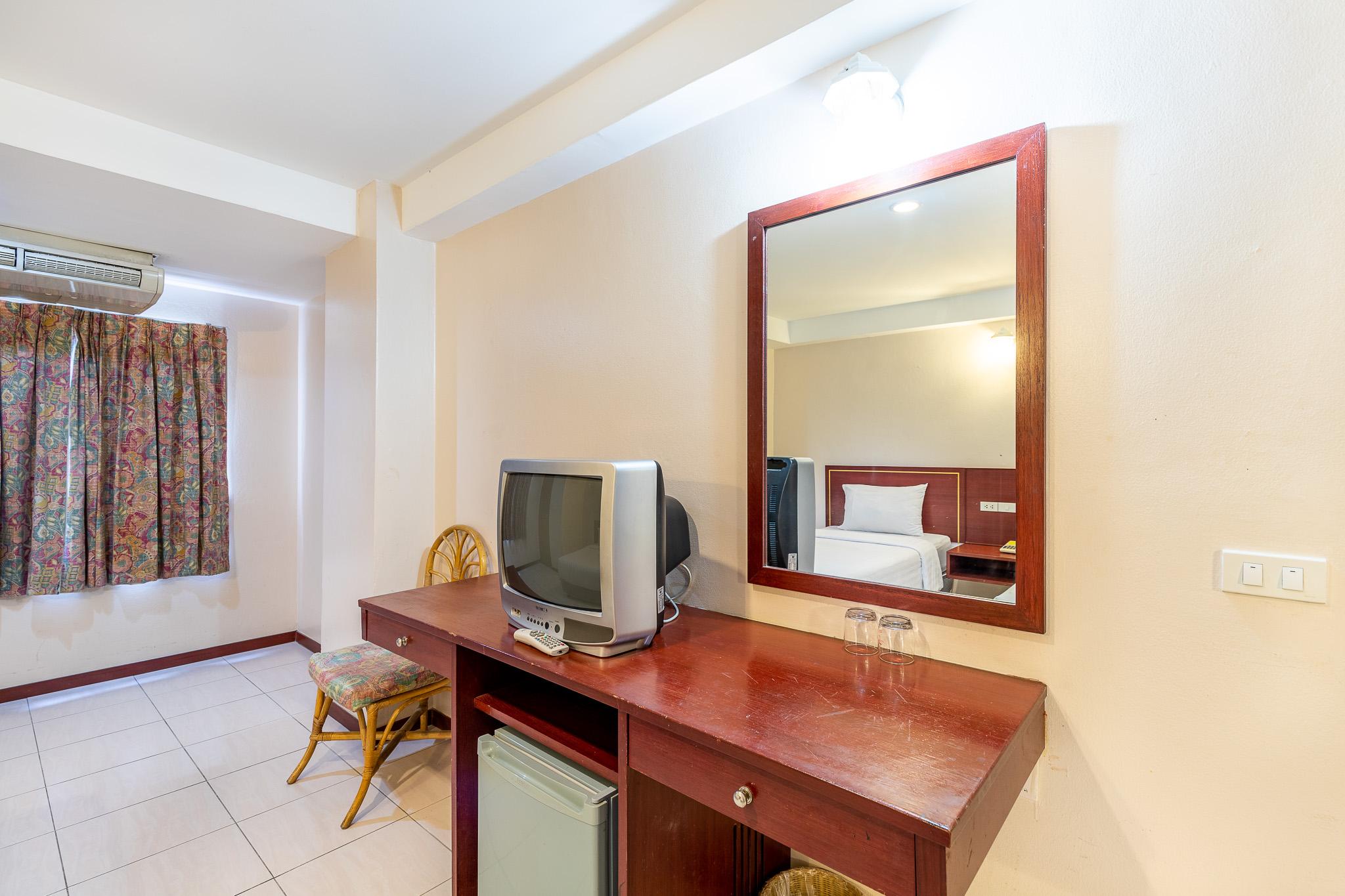 Eastiny Place Hotel Pattaya Bagian luar foto